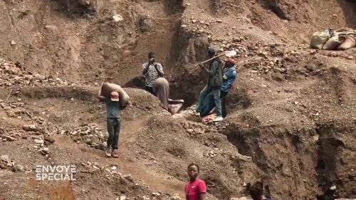 Vidéo En République démocratique du Congo, la Chine a mis la main sur "l'or bleu", et les "forçats du cobalt", dont 40 000 enfants, ramassent les miettes