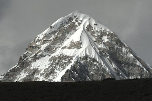 Braquée sur l'Everest, la webcam la plus haute du monde offre un œil unique sur les changements climatiques