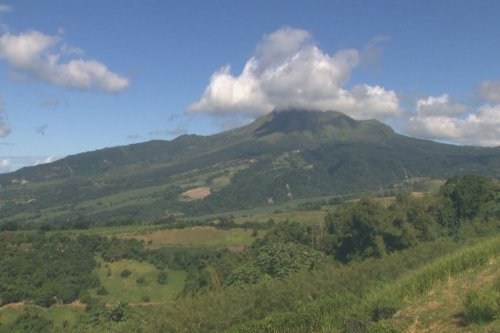 Au moins 77 séismes en une semaine sous la montagne Pelée où le niveau d'alerte reste jaune - Martinique la 1ère