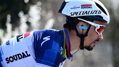 Cyclisme : le syndicat des coureurs demande au manager de l'équipe Soudal-Quick Step de "cesser immédiatement son harcèlement systématique" envers Julian Alaphilippe