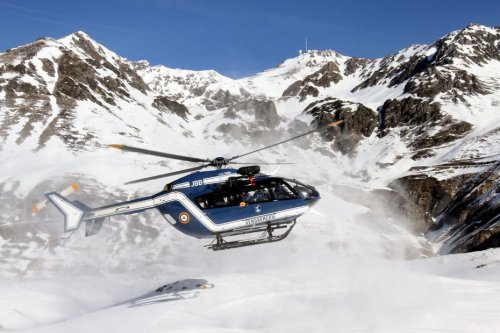"C'est un miracle qu'ils soient encore vivants" : deux randonneurs d'une vingtaine d'années emportés par une avalanche