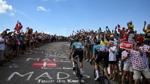 Tour de France 2022 : "C'est incroyable qu'il n'y ait pas eu plus de chutes", souffle un coureur face à l'afflux de spectateurs au Danemark