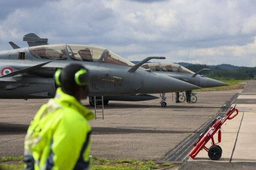 Mirage, Rafale, dissuasion nucléaire... : que vient faire Emmanuel Macron sur la base aérienne 116 en Haute-Saône ?
