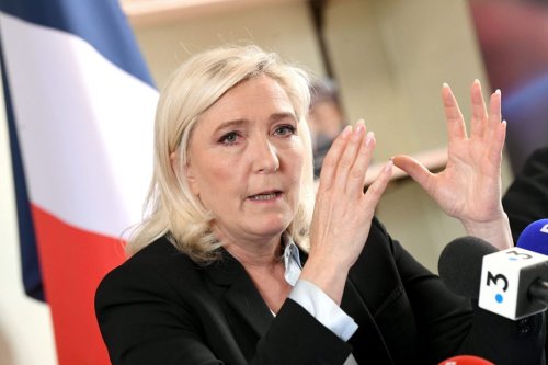 Des conseillers de l'ombre autour de Marine Le Pen, deux ex-magistrats membres de ce groupe très "secret"