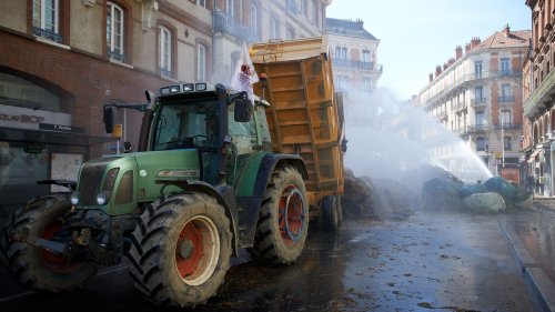 Les agriculteurs appelés à manifester en tracteur à Paris mercredi