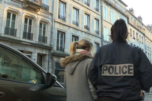 Féminicide à Besançon : la victime a succombé à 18 coups de couteau, une scène d’une extrême violence