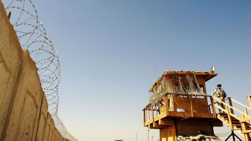 Vingt ans après l'invasion américaine de l'Irak, le passé de la prison d'Abou Ghraib hante encore les Irakiens