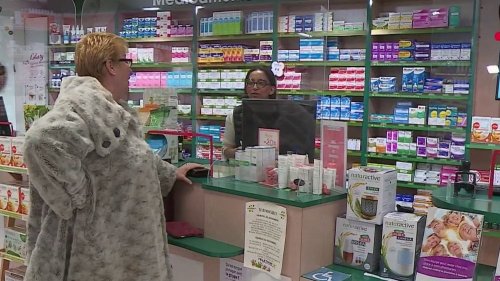 Médicaments : face aux pénuries en Belgique et en France, les consommateurs traversent la frontière pour en acheter