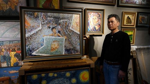 Dans le village chinois de Dafen, "usine mondiale" de la copie de tableaux, les peintres se réinventent avec des œuvres originales