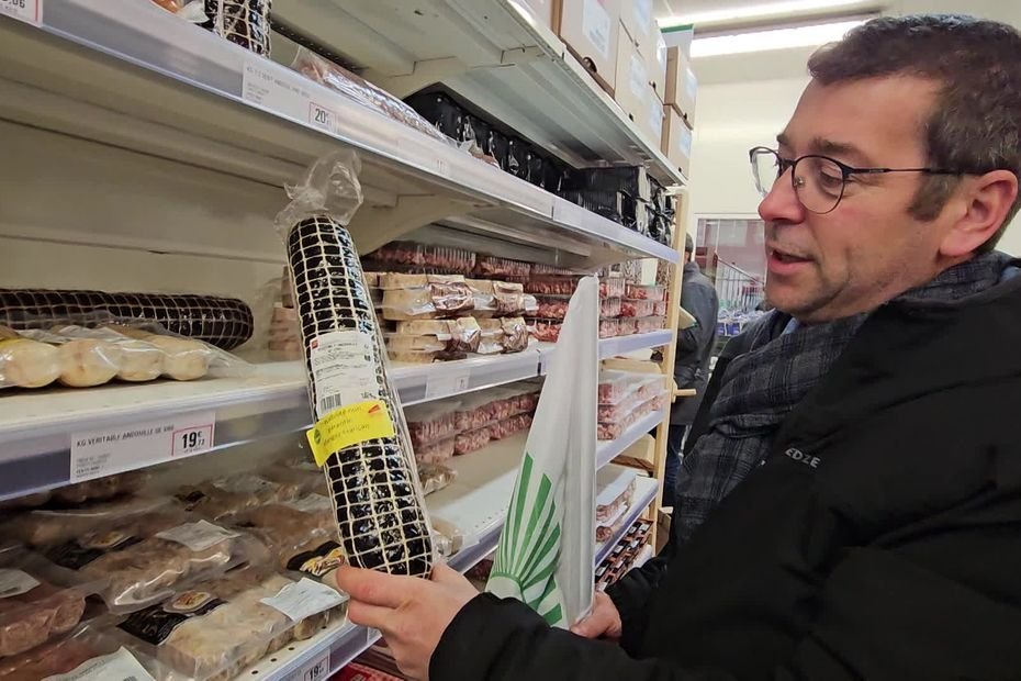 « On a trouvé de l’andouille de Vire étrangère ! » : Les agriculteurs vérifient la provenance des produits du fournisseur Promocash d’Evreux