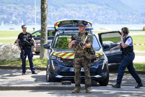 DIRECT. Attaque au couteau à Annecy : quatre enfants hospitalisés en urgence absolue parmi les blessés, "aucun mobile terroriste" selon le parquet