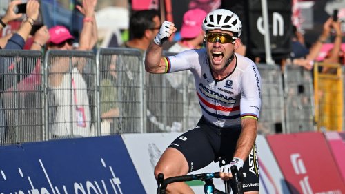 Giro 2023 : Mark Cavendish s’adjuge la dernière étape à Rome, Primoz Roglic remporte son premier Tour d’Italie