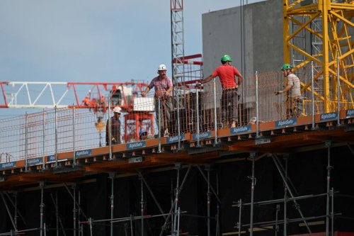 87 accidents de travail sur les chantiers des JO de Paris 2024 : des syndicats d'inspection du travail demandent plus de prévention des risques