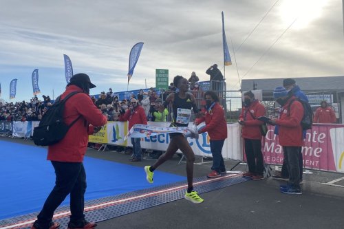 La Kényane Celestine Chepchirchir pulvérise le record féminin du marathon de La Rochelle