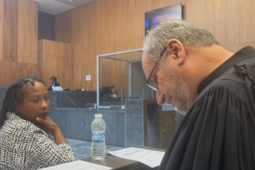 Affaire du "lancer de la bouteille d'eau" au conseil municipal du Gosier : nouveau procès à huis clos pour Sylvia Henry