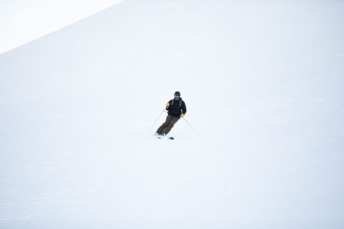 Un skieur âgé de 35 ans se tue sur une piste bleue en Haute-Savoie