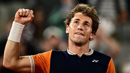 Roland-Garros 2023 : Casper Ruud efface Holger Rune et défiera Alexander Zverev en demi-finales