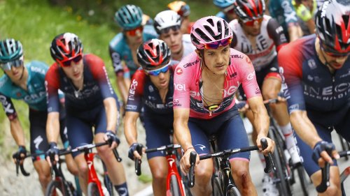 DIRECT. Giro 2022 : les favoris face au terrible Passo del Mortirolo... Suivez la 16e étape entre Salo et Aprica