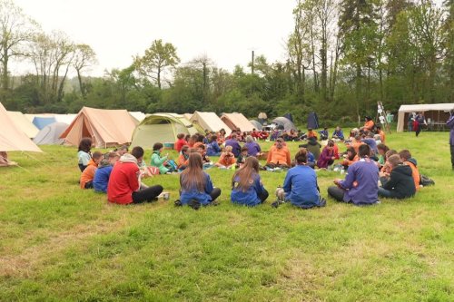 "J'aimerais que les femmes puissent devenir prêtres" : ces scouts livrent leur vision de l'Église