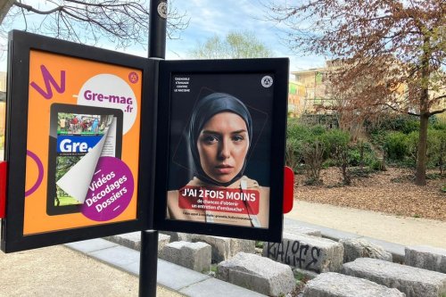 "Atteinte à la laïcité", "promotion de la charia" : à Grenoble, une campagne d'affichage contre le racisme crée la polémique