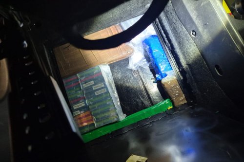 Près de 57 kg de résine de cannabis cachés dans une voiture : un automobiliste condamné à deux ans de prison