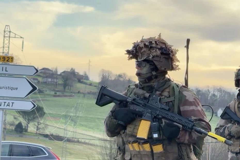 "On préfère ne pas penser au pire" : les images de l'exercice militaire géant qui a débuté dans les rues de Brive