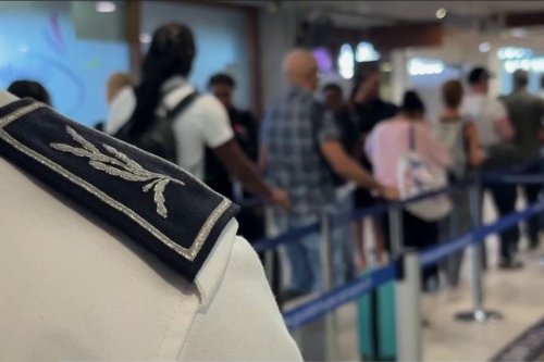 Drogue : l’aéroport Guadeloupe Pôle Caraïbes pratique le "100% contrôle des passagers"