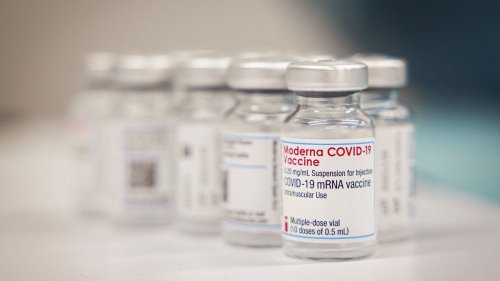 Covid-19 : la Suisse doit détruire 10 millions de doses de vaccin Moderna pour cause de péremption