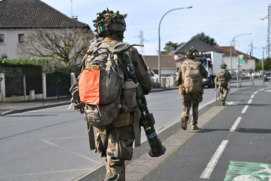 Un militaire a tenté de se suicider avec son arme à la base militaire de Chalon-sur-Saône