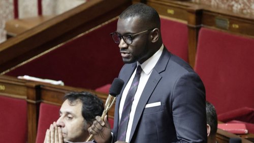 Le député LFI Carlos Martens Bilongo annonce le classement sans suite de l'enquête pour fraude fiscale qui le visait