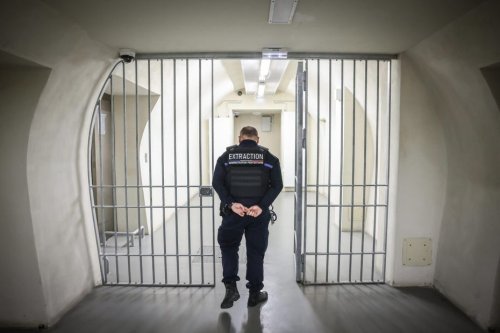 "Mauvais côté", "méchant"... Agent pénitentiaire, un métier qui peine toujours à recruter