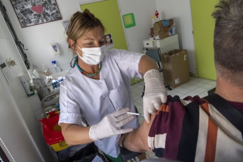 Santé : un nouveau variant de méningocoque B détecté en Rhône-Alpes, l'ARS lance une campagne de vaccination