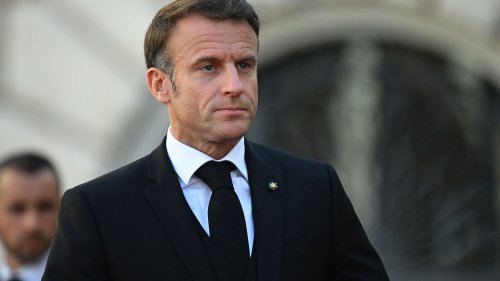 Direct Réforme constitutionnelle : Emmanuel Macron souhaite que l'inscription du droit à l'avortement dans la Constitution aboutisse "dès que possible"