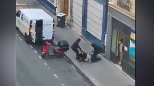 Tentative d'enlèvement en plein Paris : "Il avait le crâne fracassé", assure un témoin