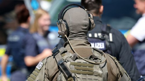 Les autorités allemandes ont mené une vaste opération policière contre un réseau complotiste et extrémiste