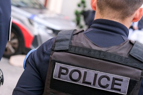 "On n'ouvrira pas les sacs", à Nantes, malgré la nouvelle circulaire, les policiers ne contrôleront pas les cartables des élèves