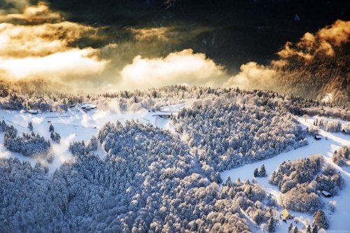 EN IMAGES. Il réalise de sublimes photos des Vosges sous la neige en ULM pour faire rêver ses abonnés