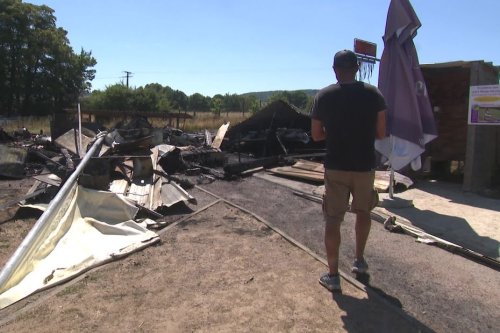 Deux incendiaires interpellés pour la destruction des luges de Clécy en Suisse Normande