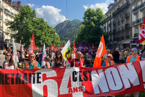 Grève contre la réforme des retraites : 10 000 manifestants selon les syndicats, 5000 selon la police, suivez la manifestation à Grenoble