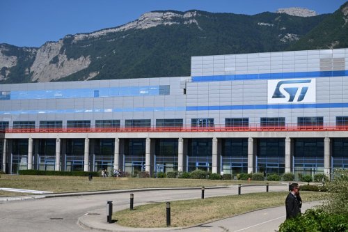Nouvelle usine STMicroelectronics : un projet de 7,5 milliards d'euros, un des plus grands investissements industriels des dernières décennies