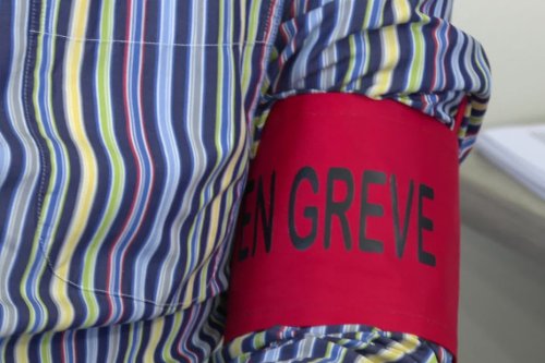 "J'ai peur que cela limite l'attrait pour cette spécialité" : pourquoi les médecins généralistes sont en grève contre la loi Garot ?