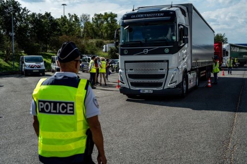 Un transporteur de drogue se fait voler son camion et sa cargaison estimée à 27 millions d'euros : il appelle la police qui le retrouve près de Lyon