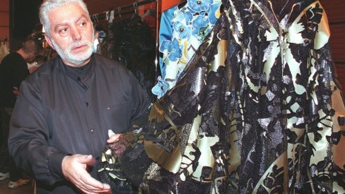 Le créateur Paco Rabanne, surnommé "le métallurgiste de la mode" par Coco Chanel, est mort à l'âge de 88 ans