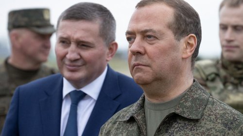 Direct Guerre en Ukraine : l'ex-président russe Dmitri Medvedev dit s'être rendu dans la région de Donetsk