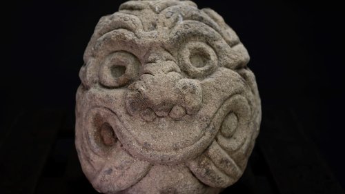 La Suisse restitue au Pérou une sculpture vieille de 2 500 ans