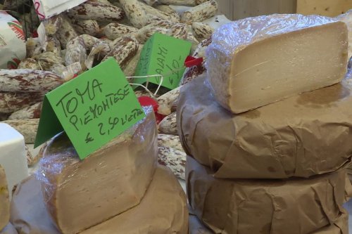 « Nos fromages sont plus savoureux » : fromages italiens et auvergnats en concurrence au Cheese Festival