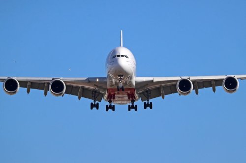VIDÉO. La fabuleuse histoire des 20 ans de l'Airbus A380 : "Il a permis de concurrencer Boeing de façon durable"