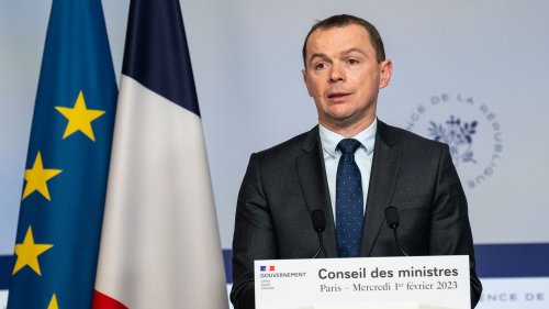 Le ministre du Travail, Olivier Dussopt, confirme être visé par une accusation de "favoritisme" à l'issue d'une enquête du Parquet national financier