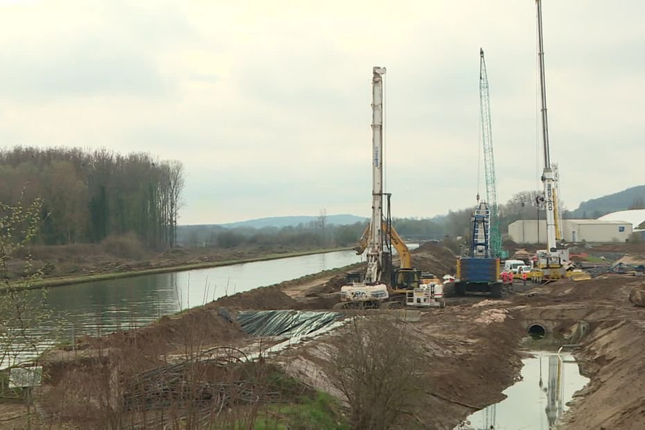 Canal Seine Nord Europe : des militants écologistes et des opposants au projet se mobilisent pour dénoncer "un non-sens"