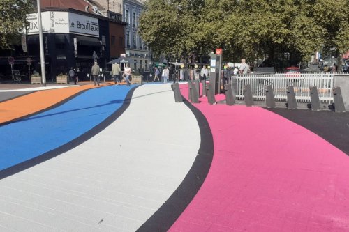Pourquoi de la peinture multicolore recouvre le sol dans le centre-ville de Roubaix